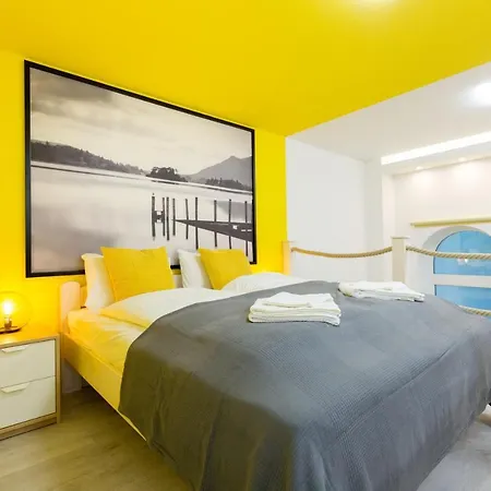Pastel Paradise With A Ray Of Sunshine Apartament *